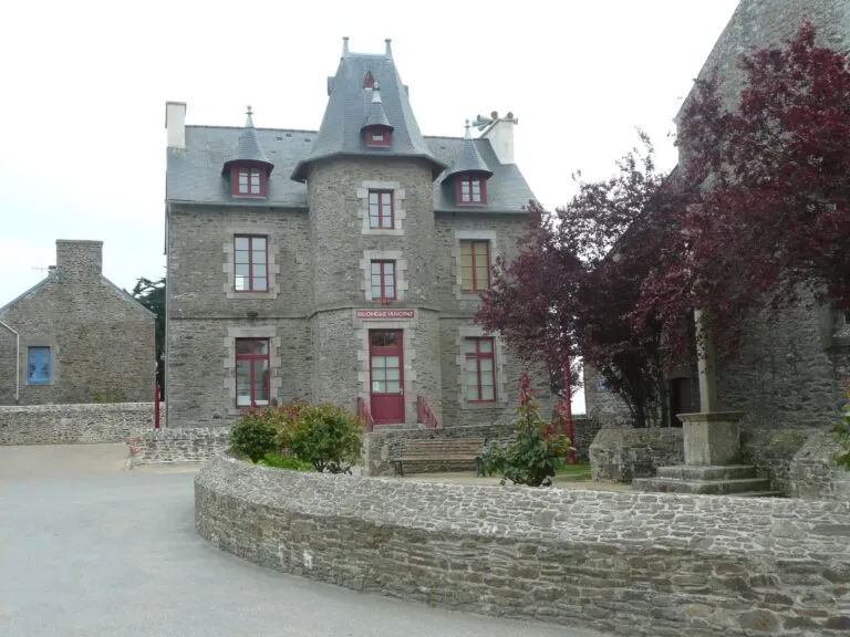 Le Minihic-sur-Rance (35870)