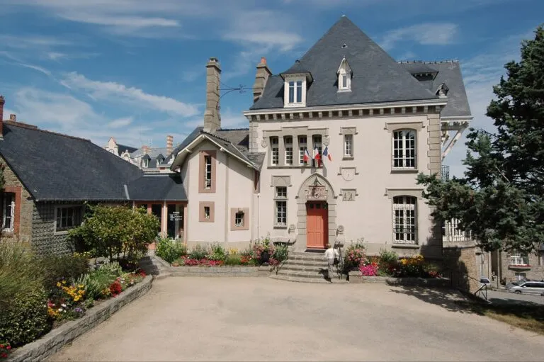 Saint-Lunaire (35800)